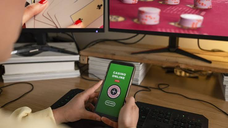 How Mobile Technology Is Transforming the Online Gaming Experience